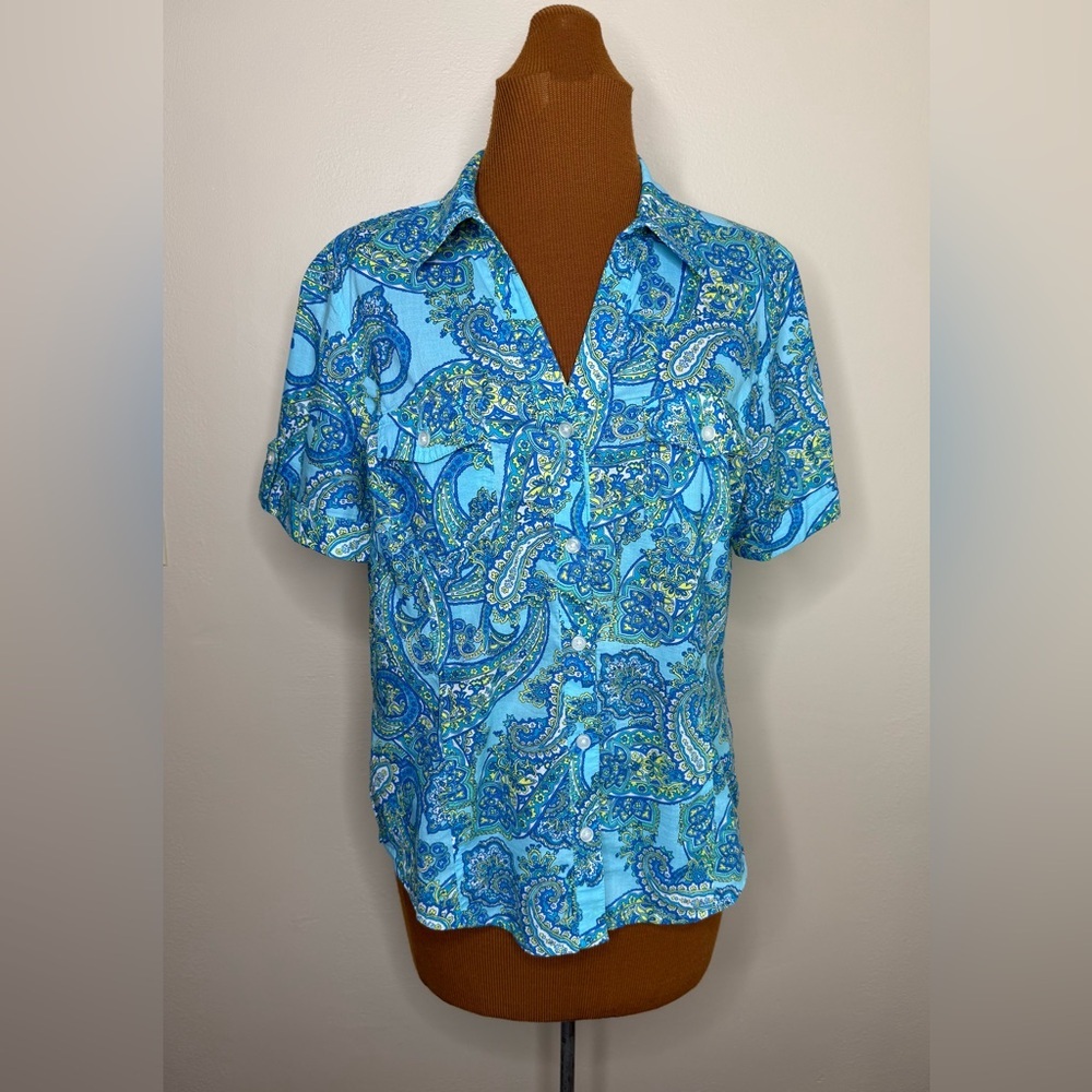 Jones New York Vibrant Blue and Green Paisley Short Sleeve Shirt Size Medium